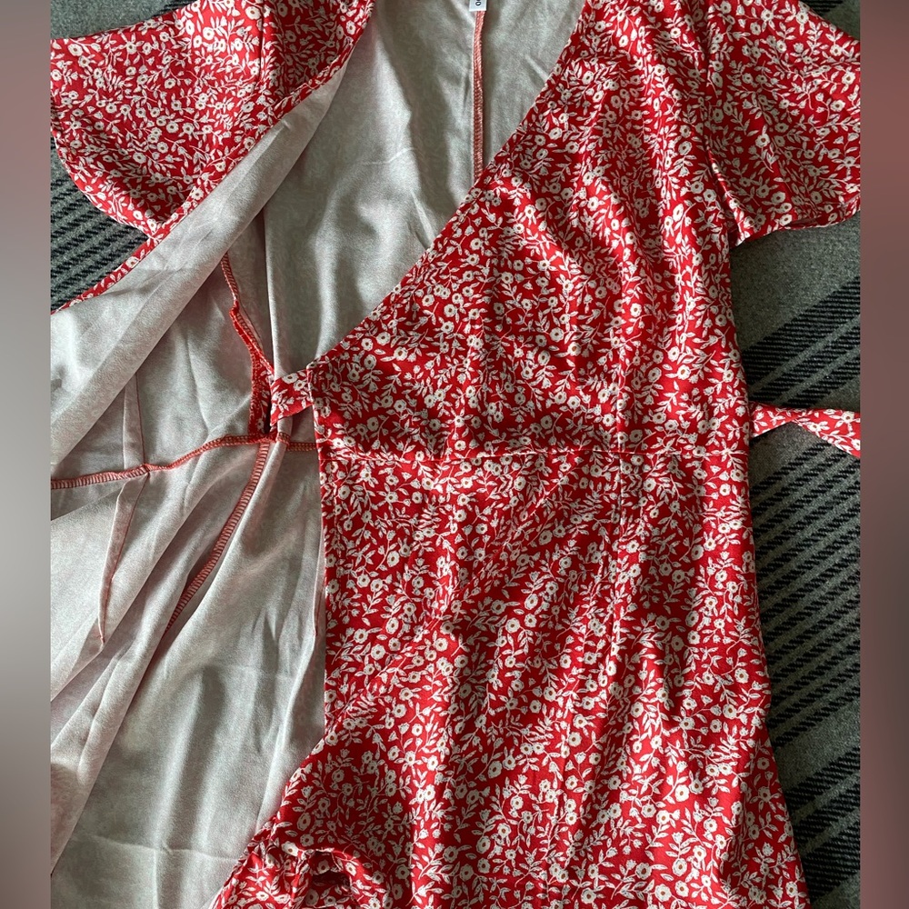 Naggoo Red Ditsy Floral Wrap Ruffle sundress size small - Picture 12 of 14